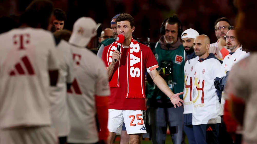 Lời Chia Tay Cảm Động Của Thomas Müller Tại Allianz Arena